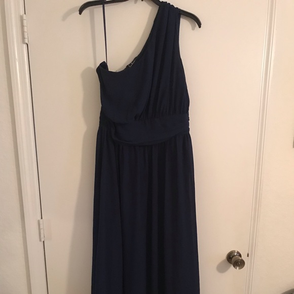 Evening gown - Picture 2 of 2